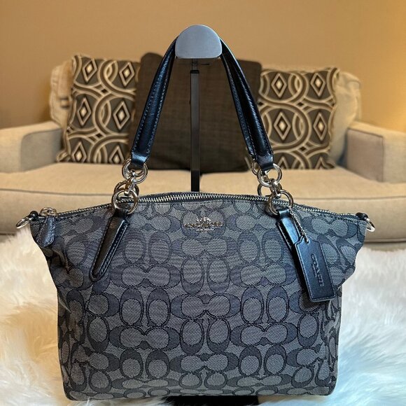 Coach Kelsey Satchel in Outline Signature - Canvas x Leather - Picture 2 of 10